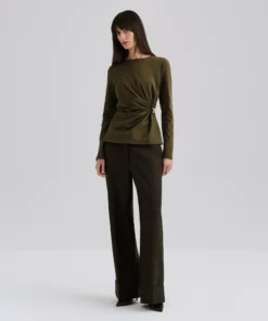 Malina Mailey Top Olive