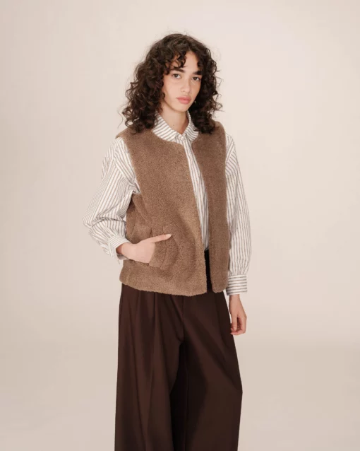 Grace & Mila Sinatra Vest Taupe