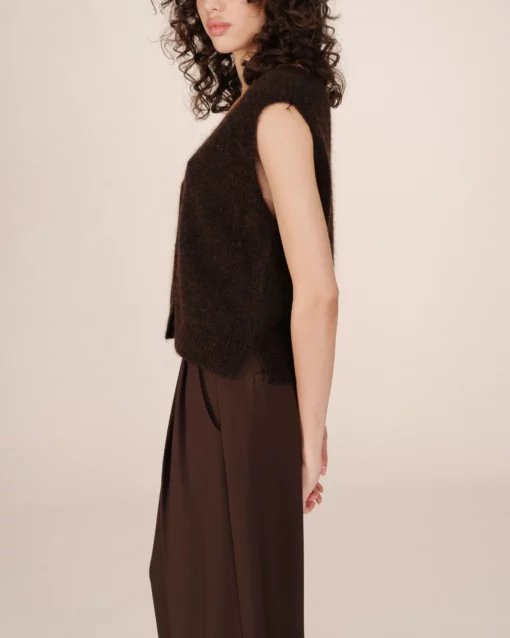 Grace & Mila Santa Knit Vest Chocolate