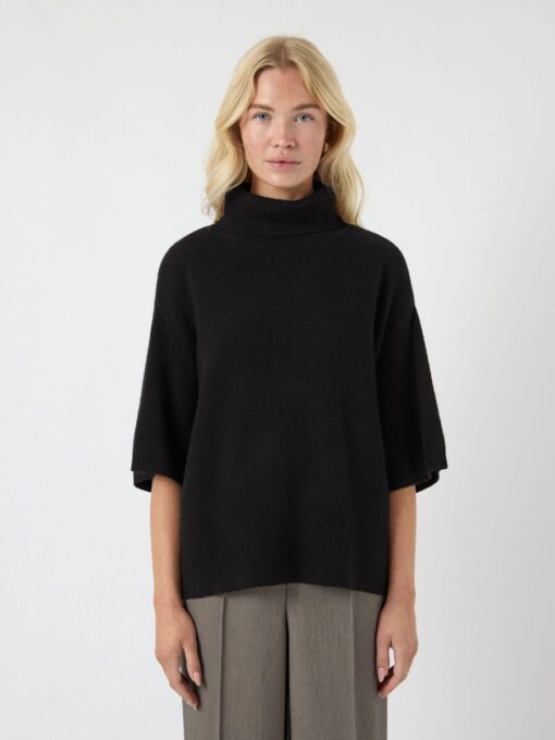Yasemila Wool Knit Pullover Black