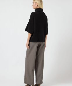 Yasemila Wool Knit Pullover Black