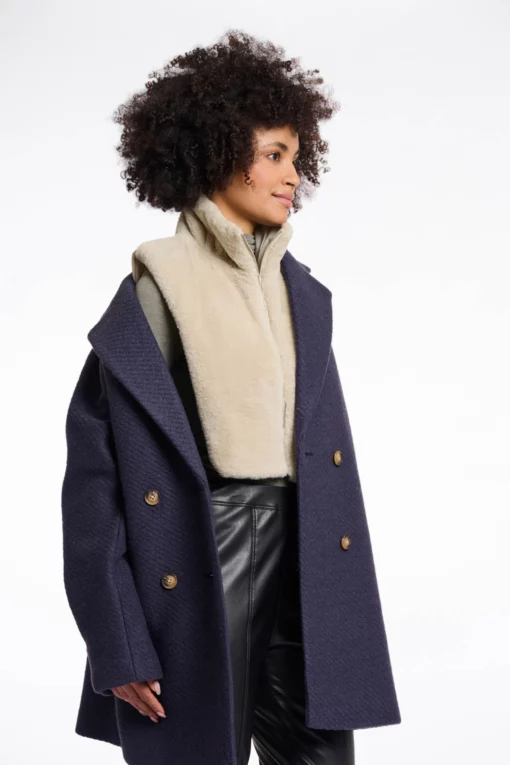 Rino & Pelle Nura Reversible Bib With Faux Fur Birch