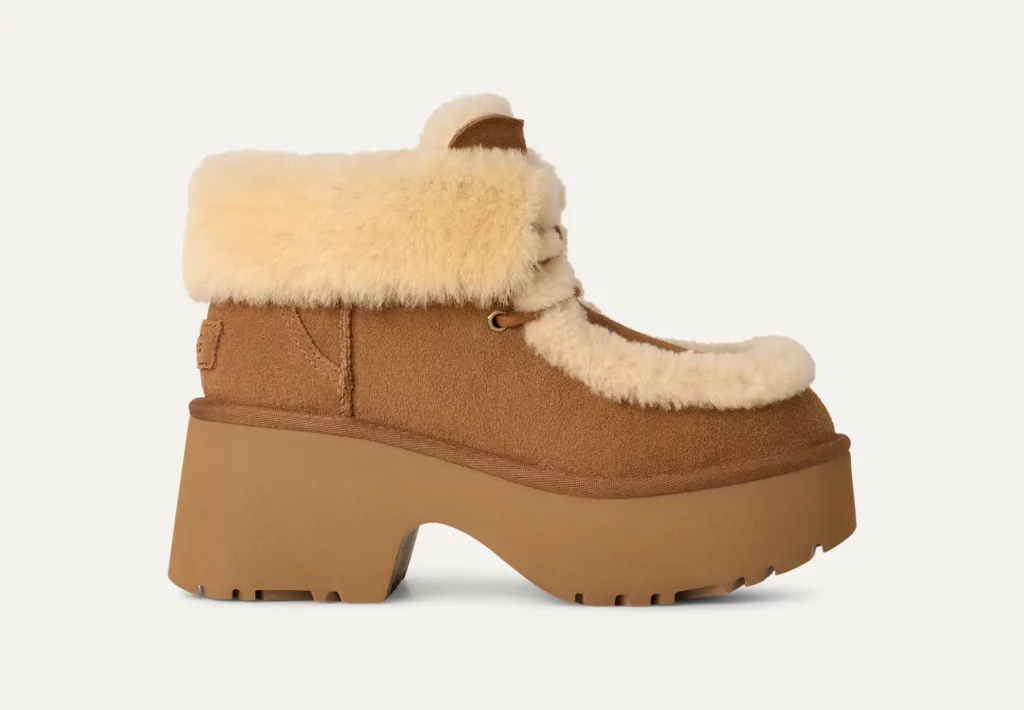 UGG Women's Classic Esmee Lace Up Boot Chestnut