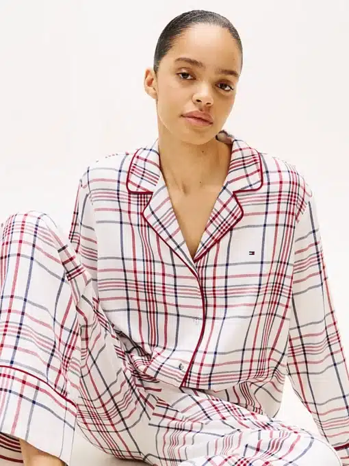 Tommy Hilfiger Essential Flannel Pyjamas And Slippers Gift Box