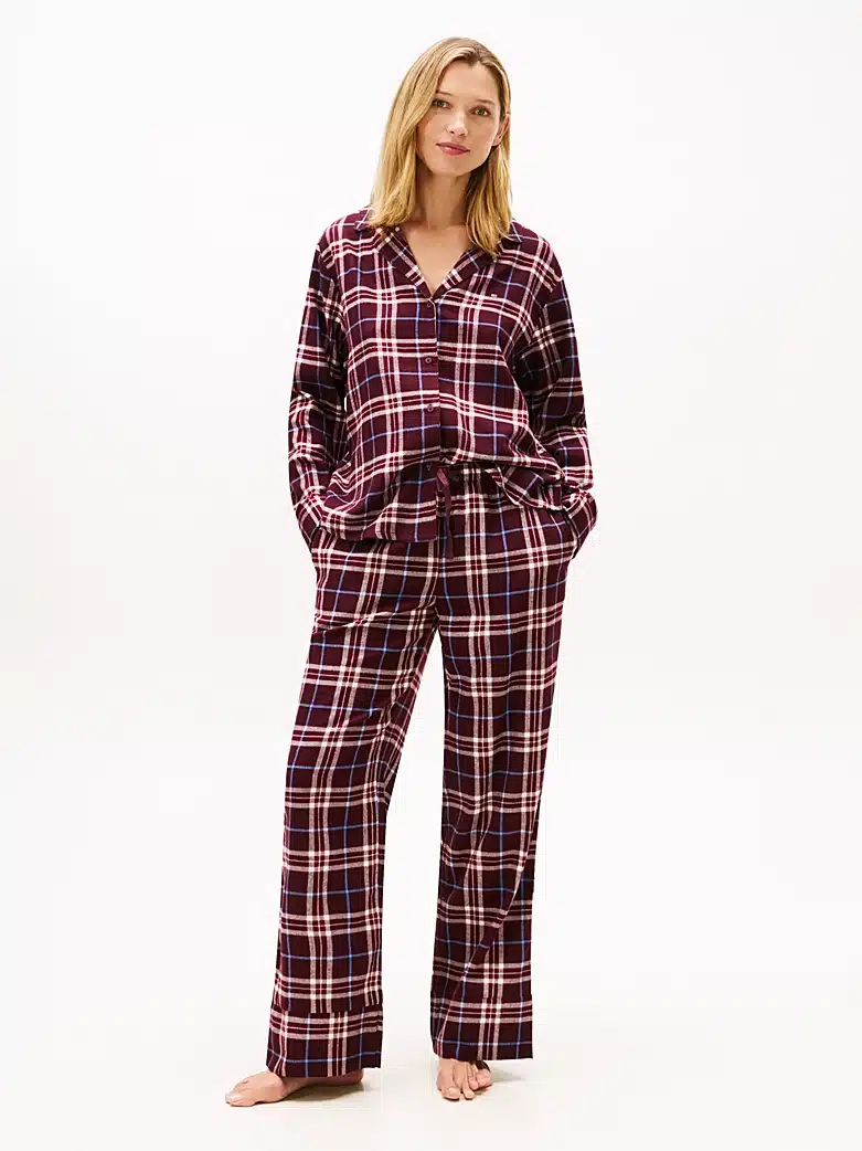 Tommy Hilfiger Essential Flannel Long Sleeve Pyjama Set Tartan Reiker Burgundy Tommy Hilfiger Essential Flannel Long Sleeve Pyjama Set Tartan Reiker Burgundy