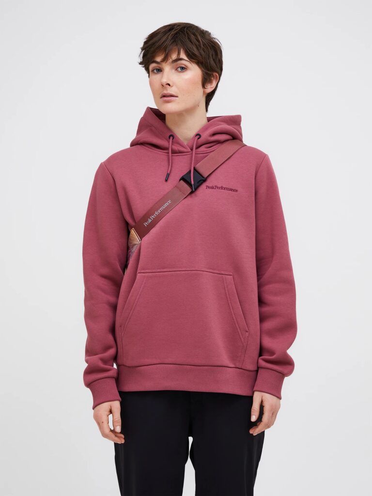Peak Performance Original Small Logo Hood Women Wild Rouge