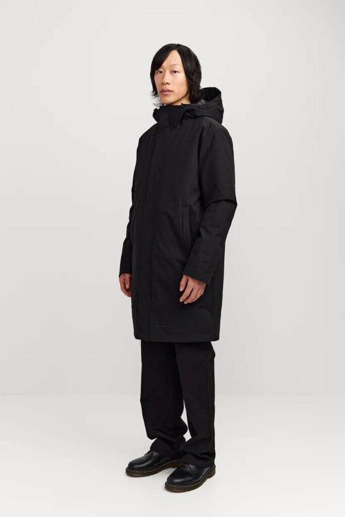 Makia Form Jacket Black