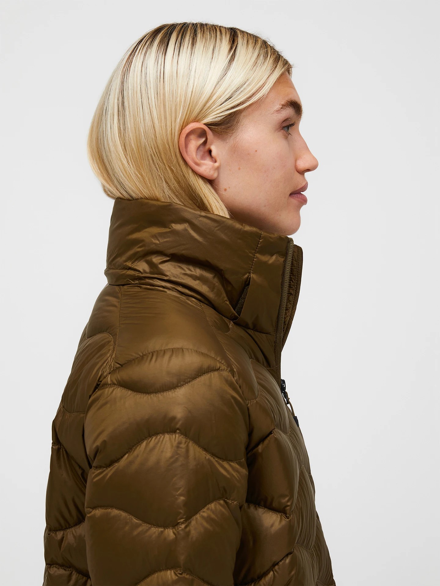 Peak Performance Helium Down Coat Women Meadow Moss